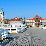 4 Seasons Jelitkowo + Beach